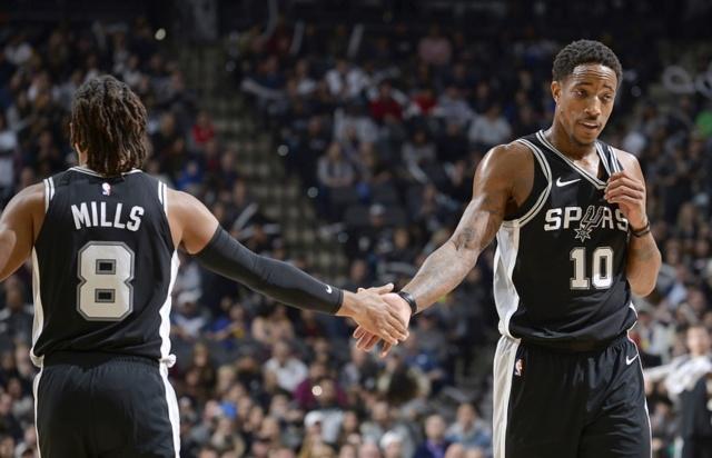 [天下足球]跨越13年的温情 内马尔与患病球迷重聚