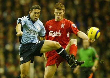 切尔西因9号魔咒屡遭挫折，德拉普伤停恐难打破魔咒，马雷斯卡需调整策略应对挑战。