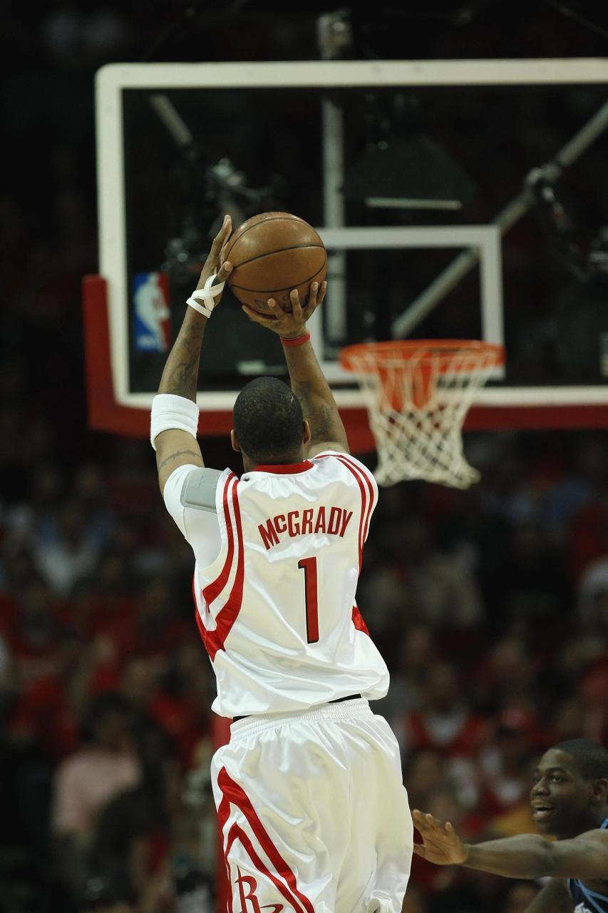 篮球湖人球员三分命中率提升明显